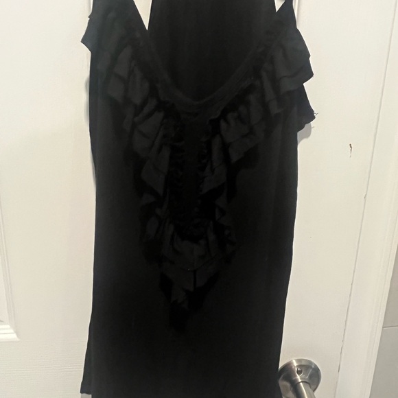 Little Black Vneck Top🖤 - Picture 3 of 5